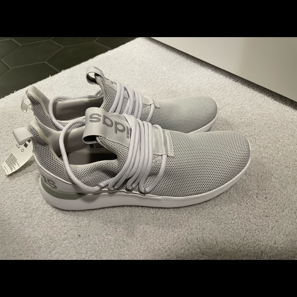 NWT Adidas White “Lite Racer Adapt 3.0” shoes. Size 9.5 mens.
